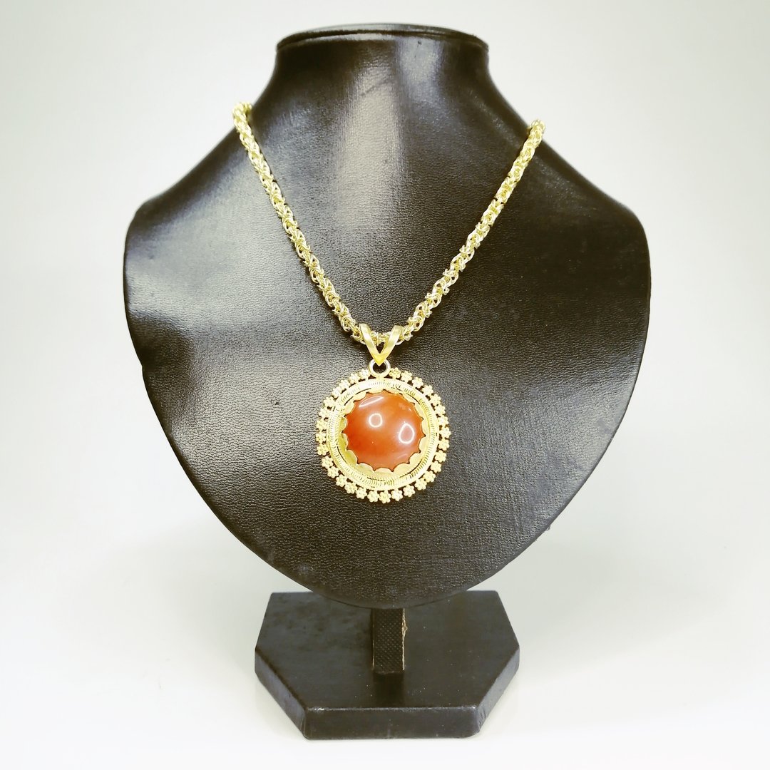 Round Gem Stone Necklace